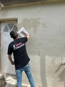 ravalement-facade-application-enduit